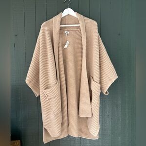 NWT Aerie Tan Ribbed Oversized Cardigan Poncho